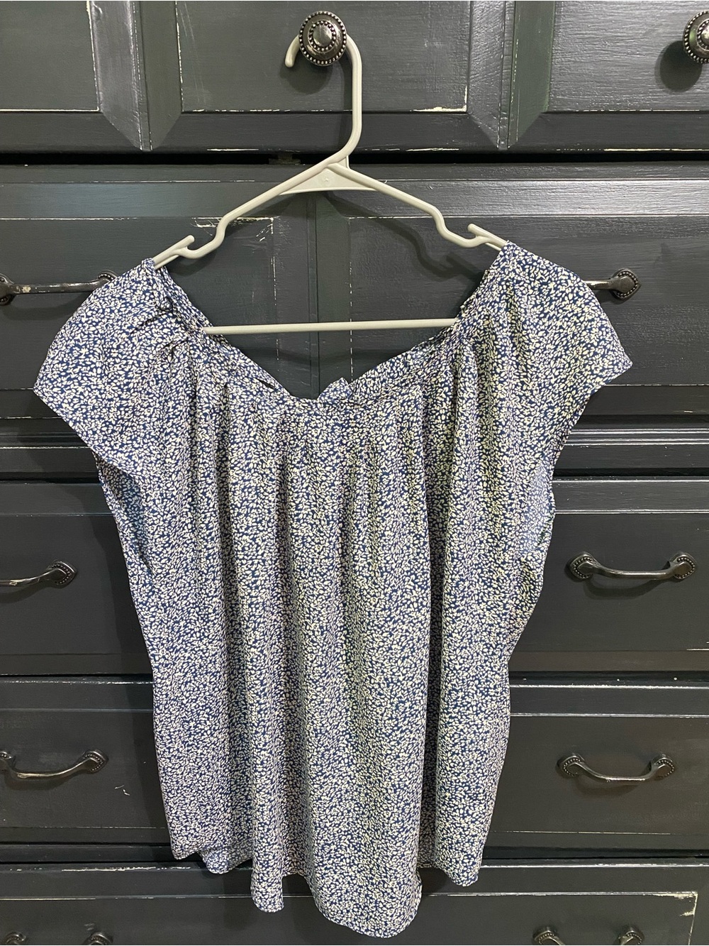 LC Lauren Conrad Navy and Cream Printed Ruffle Neck Blouse